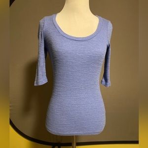 *WORN ONCE ANTHROPOLOGIE T.la Mid-Length Sleeve Top in Blue Size XS